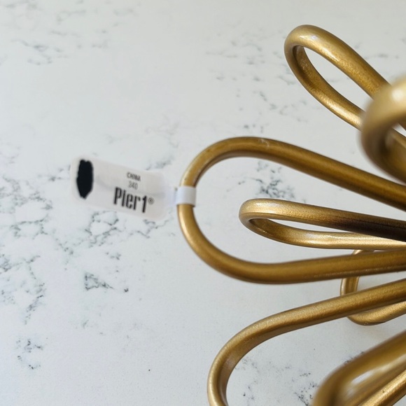Pier 1 Gold Metal Large Loop Figurine - Picture 6 of 10